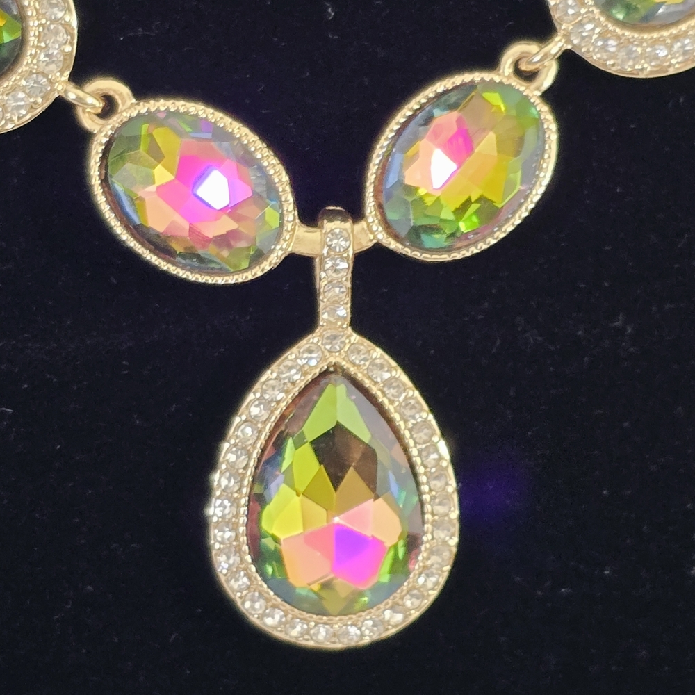 Monet Colorful Rainbow Stones Statement Necklace rainbow pink green yellow NWT - Picture 7 of 10